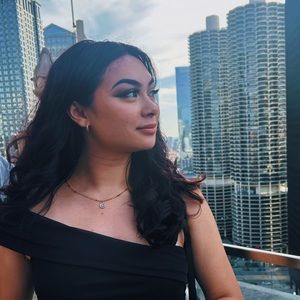 Meet your Posher, Mae